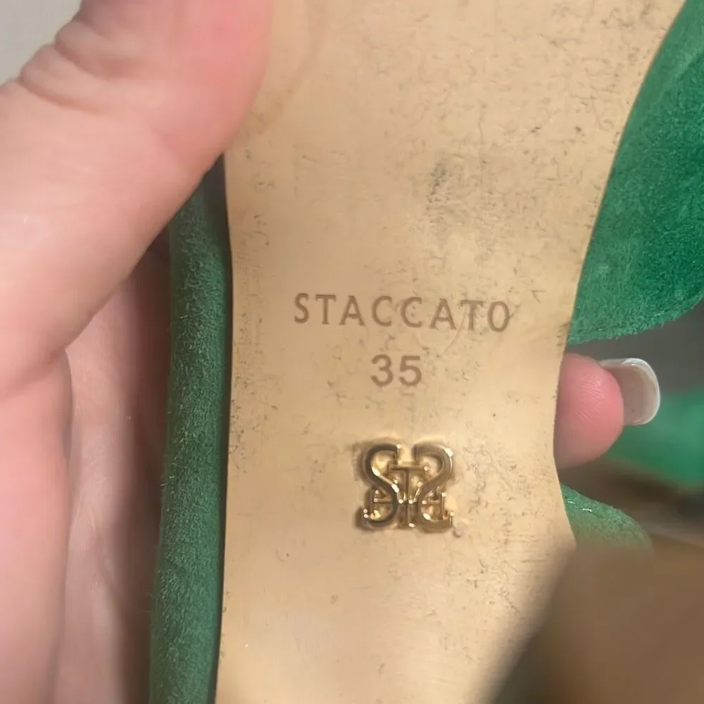 ✨Staccato Suede Open Toe Sz 35/5 Heels✨